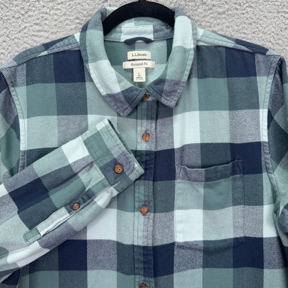 LL Bean Top Womens L Teal Navy Plaid Relaxed Fit Flannel Shirt Cotton Country